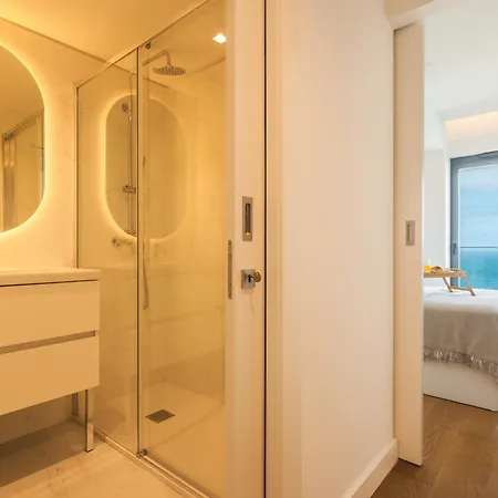 Glamorous By Atlantic Apartment