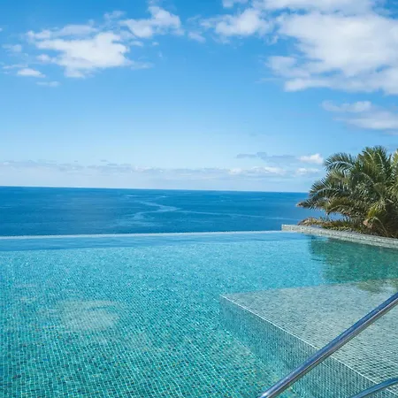 Glamorous By Atlantic Funchal (Madeira)