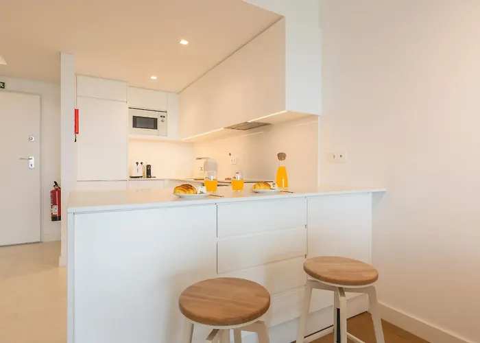 Glamorous By Atlantic